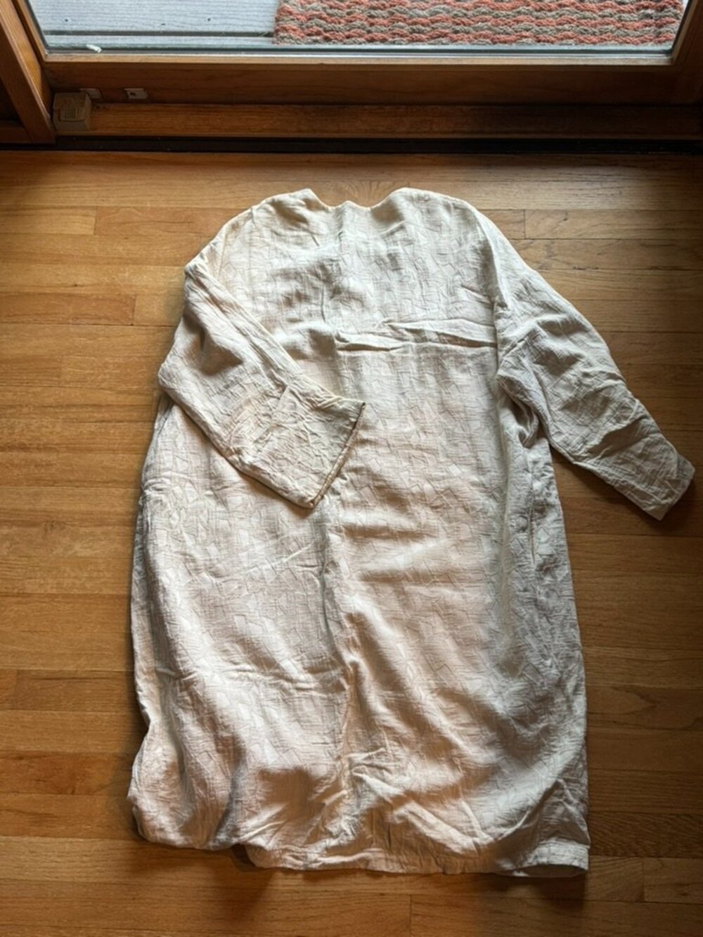 Black Crane Single Closure Coat in Cream Size M